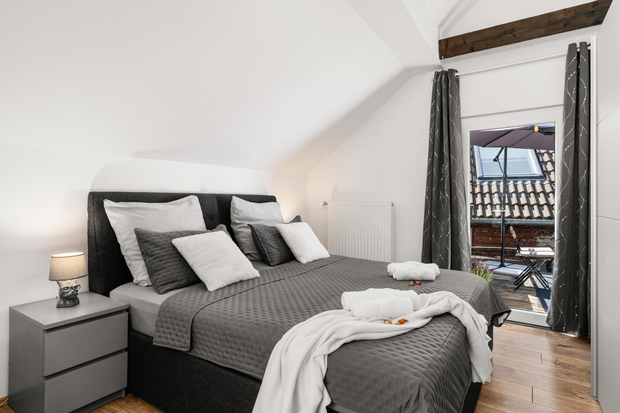 Mola Apartments-Charmante Ferienwohnung Im Herdecke Zentrum Fuer 3 Personen-Grosse Dachterrasse-Grill-Gratis Parken-Wlan Екстериор снимка